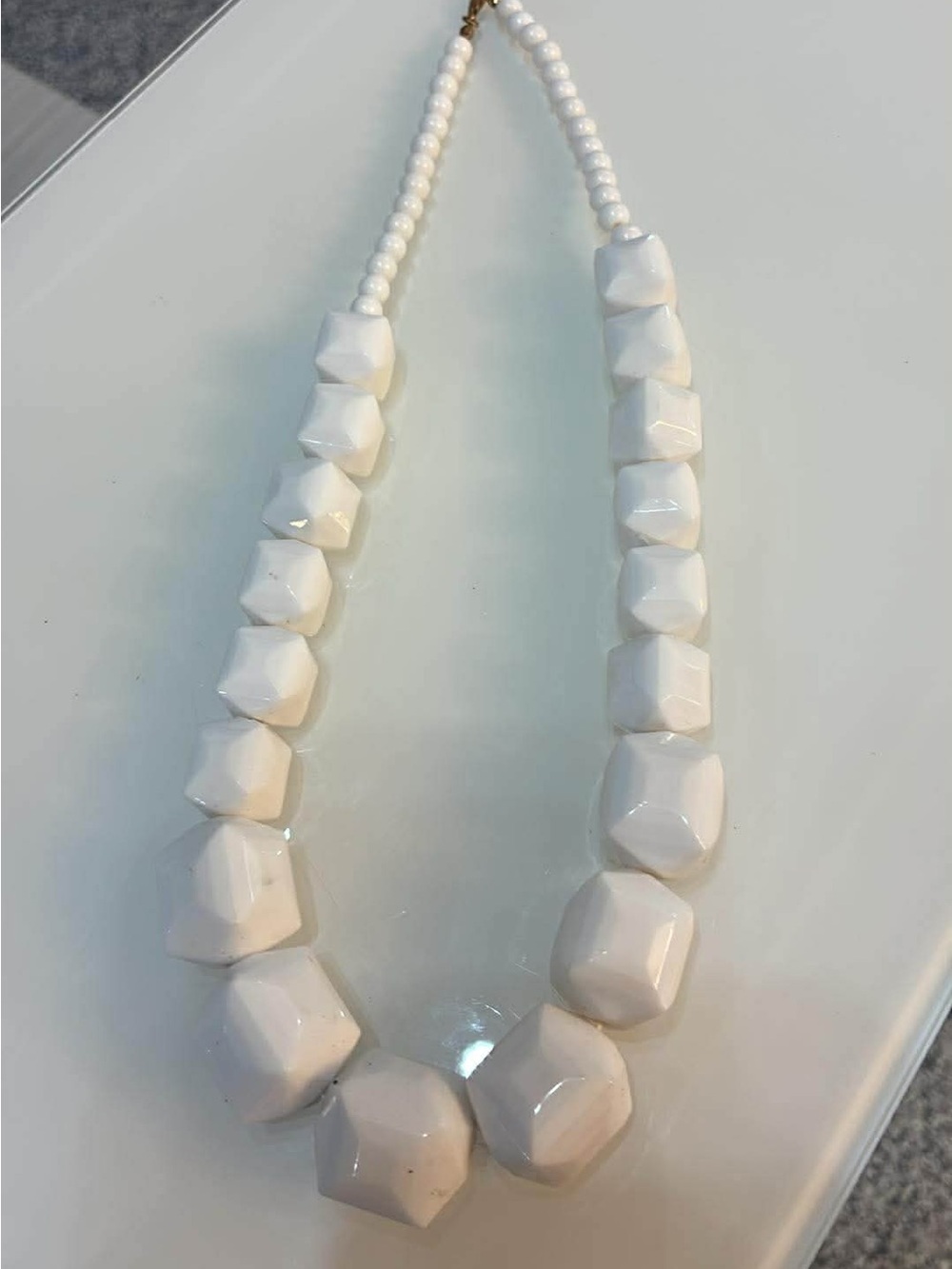 Elegant White Geometric Bead Necklace - Women Jewelry - Picture 2 of 4